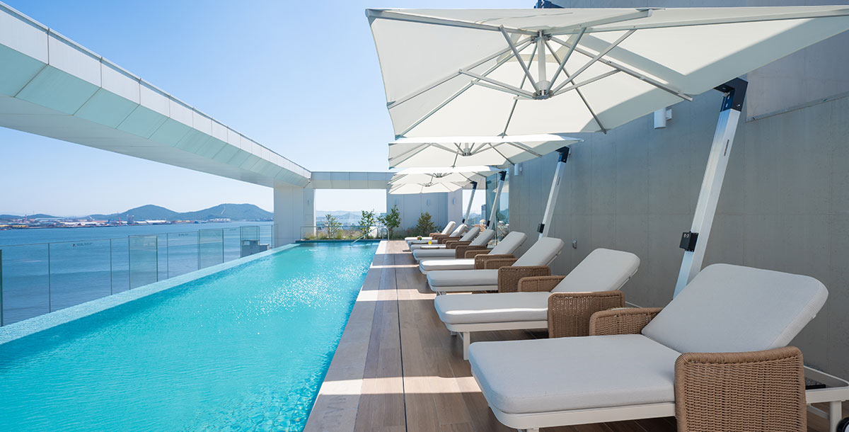 Cerulean Pool&Lounge